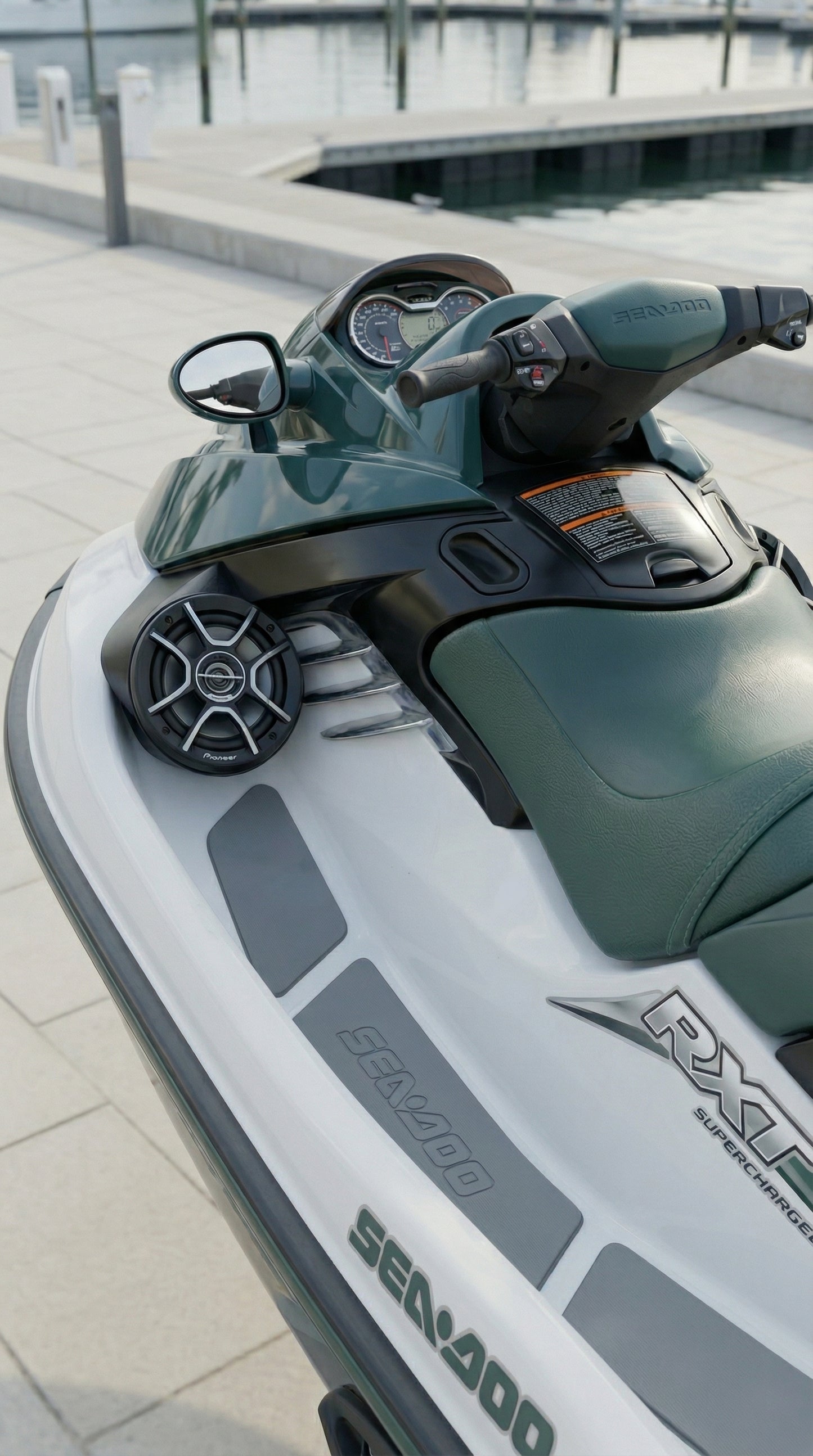 Sea Doo RXT 2007 Speaker Enclosures / pods Audio Systems 6.5"
